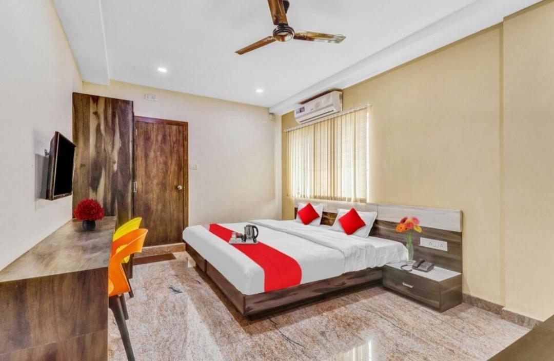 Lavish Residency Hotel Bangalore Exterior foto