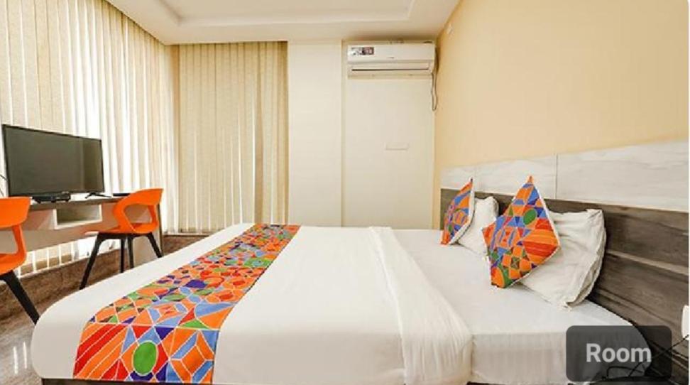 Lavish Residency Hotel Bangalore Exterior foto